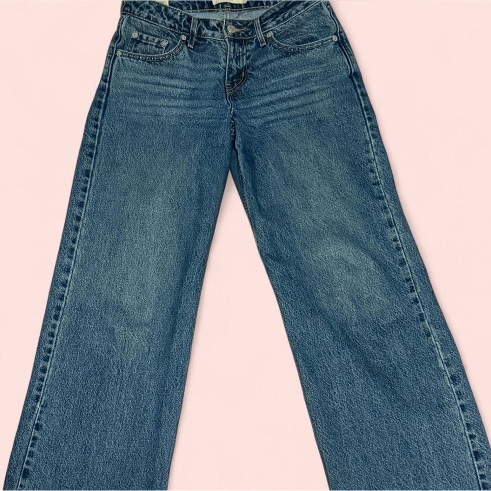 Levi’s Low Loose Jeans - Picture 2 of 6